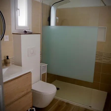 Entre Et Montagne Peri