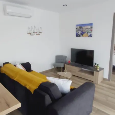 Entre Et Montagne Appartement Peri