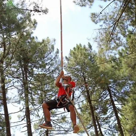 Entre Et Montagne Peri