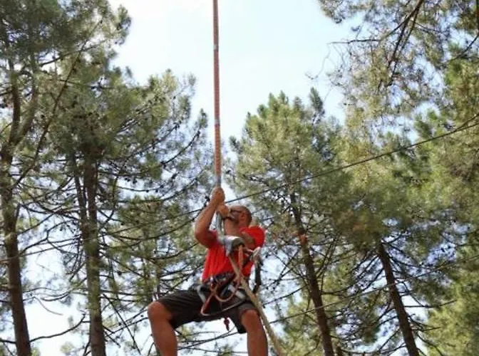 Entre Et Montagne Peri